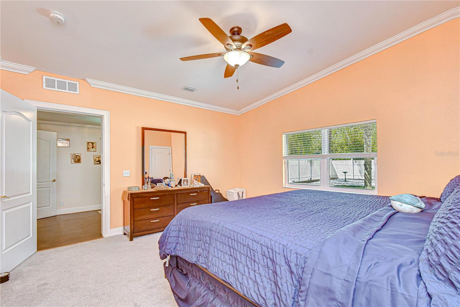 Bedroom 2 with bathroom