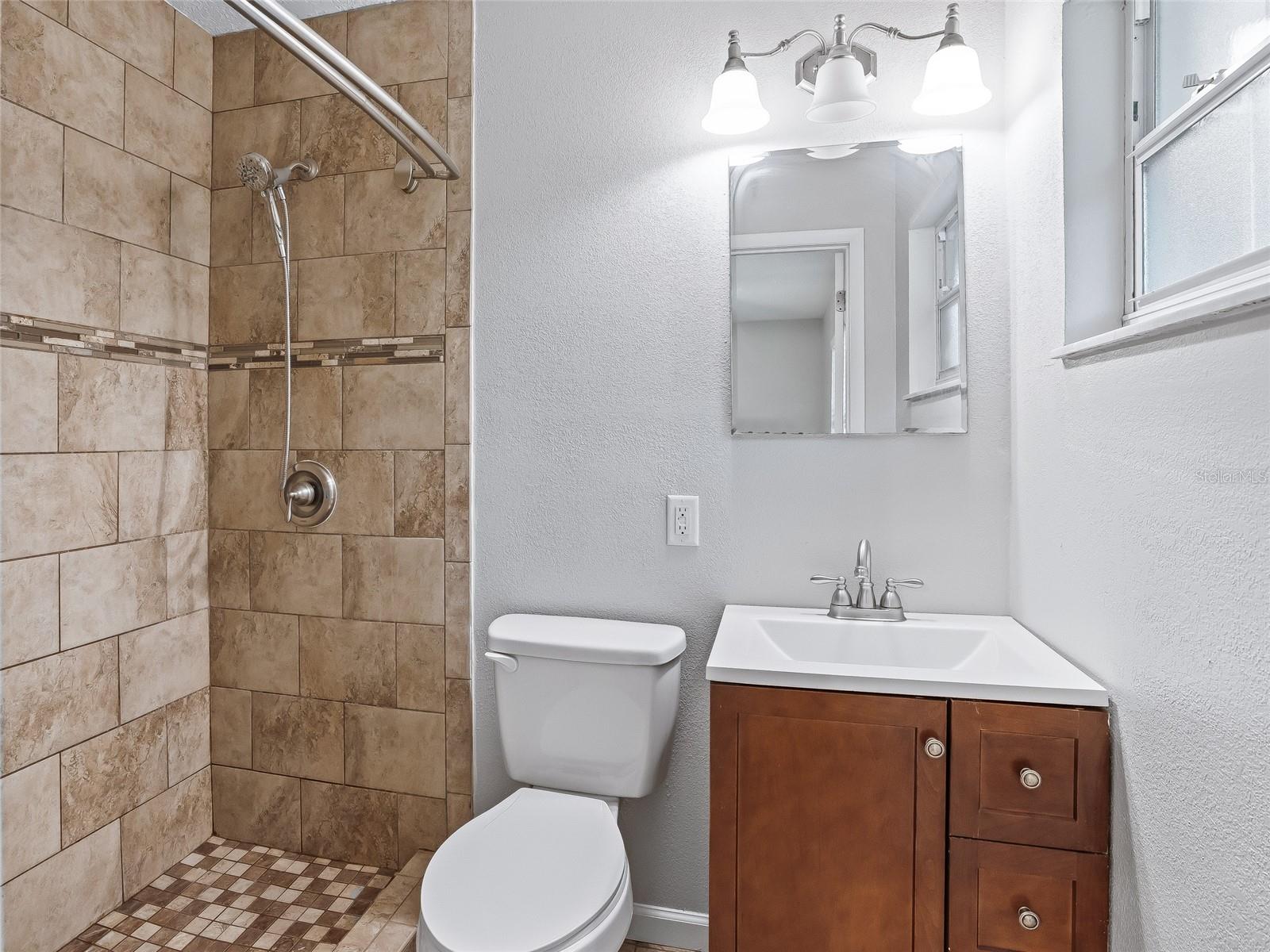 8234 S US 301, BUSHNELL, FL, 33513