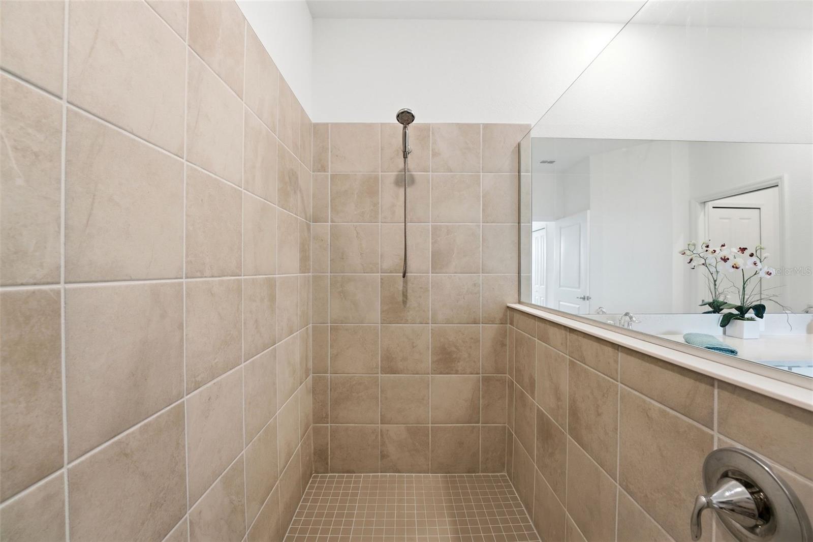 12625 RADIANCE CT #202, VENICE, FL, 34293