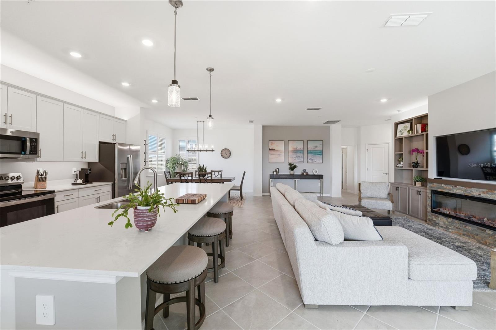 12625 RADIANCE CT #202, VENICE, FL, 34293