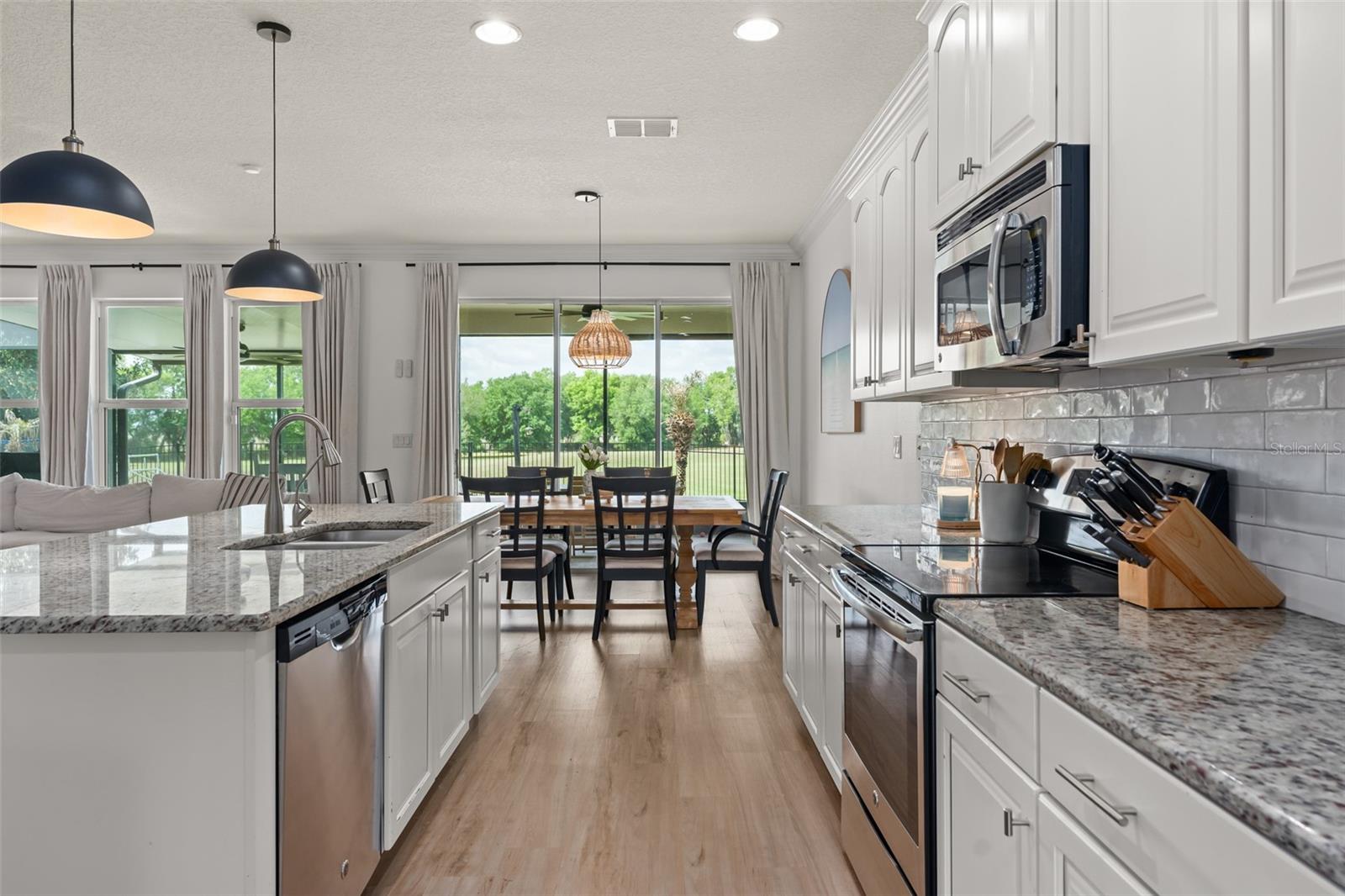 635 NEPTUNE DR, GROVELAND, FL, 34736