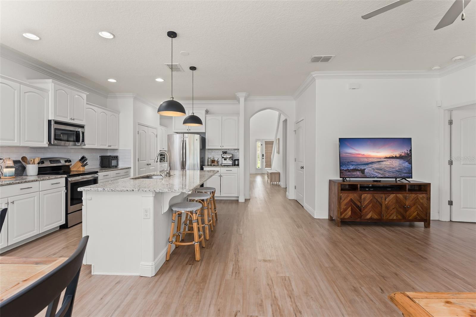 635 NEPTUNE DR, GROVELAND, FL, 34736