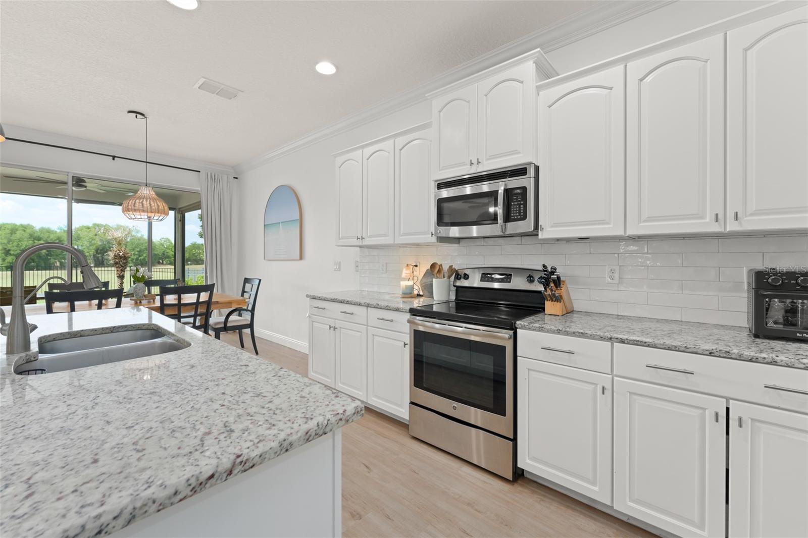635 NEPTUNE DR, GROVELAND, FL, 34736