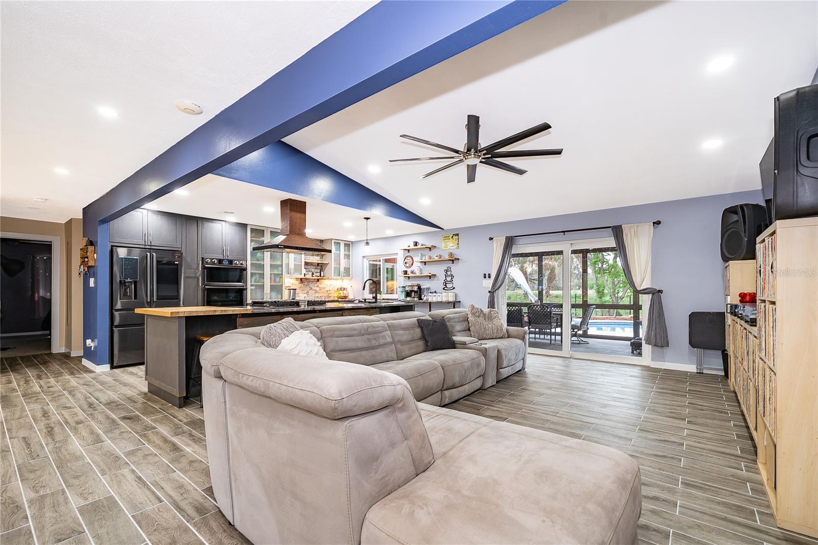 2350 WEKIVA RIDGE RD, APOPKA, FL, 32712