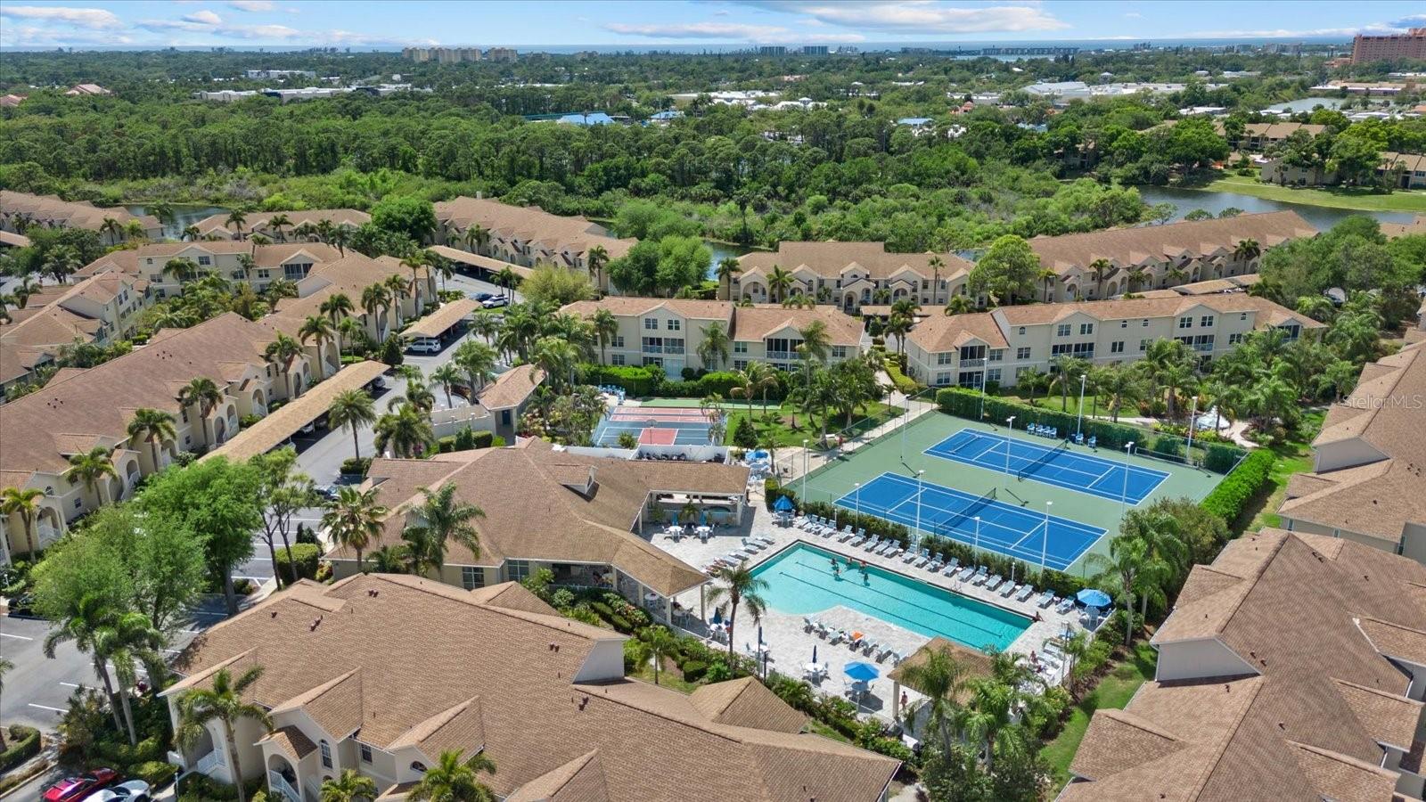 4275 CASTLEBRIDGE LN #1312, SARASOTA, FL, 34238
