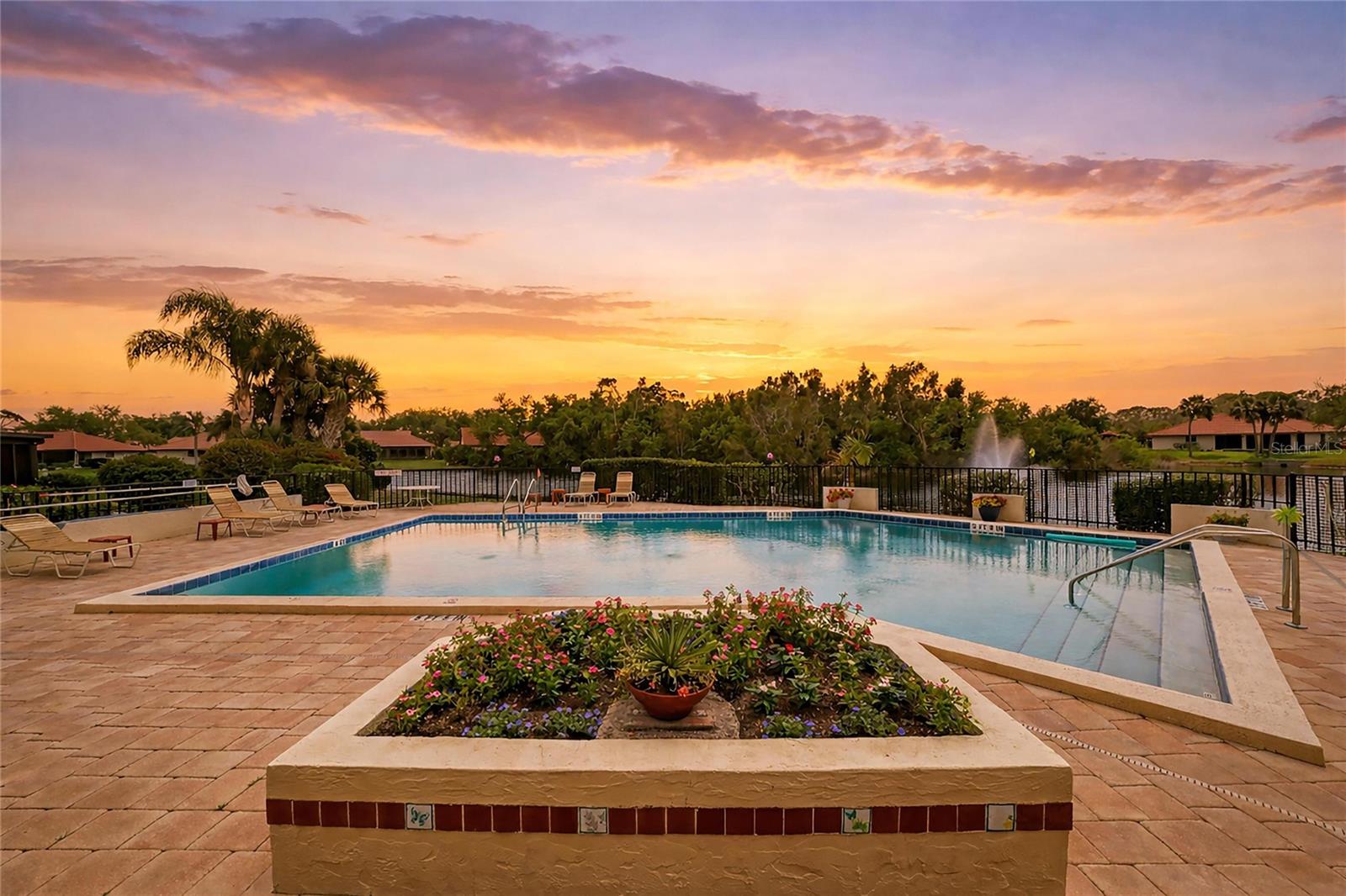 246 LAUREL HOLLOW DR #23, NOKOMIS, FL, 34275