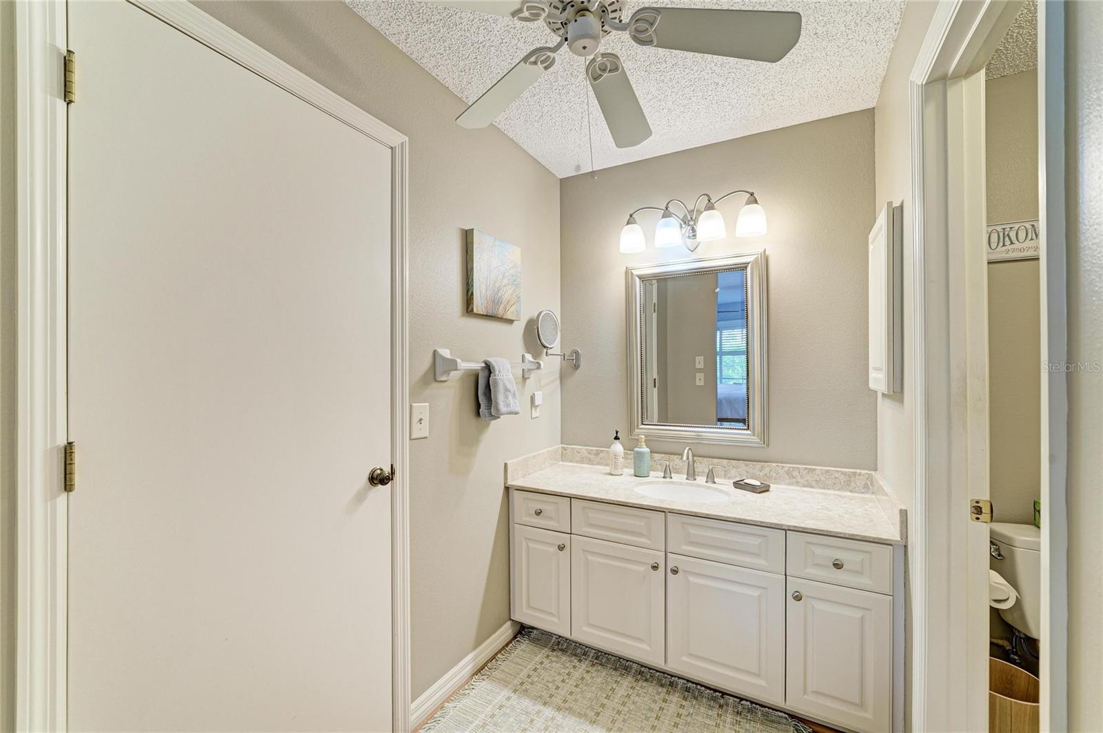 246 LAUREL HOLLOW DR #23, NOKOMIS, FL, 34275
