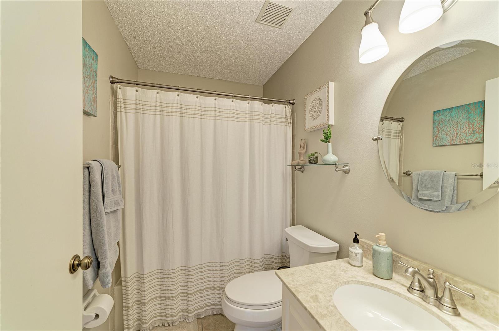 246 LAUREL HOLLOW DR #23, NOKOMIS, FL, 34275