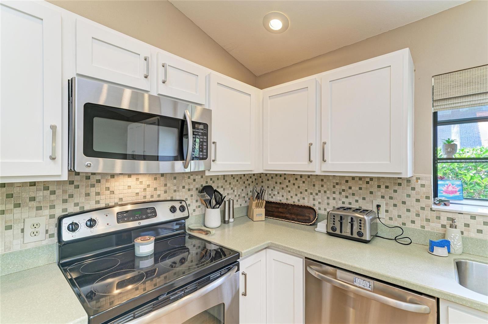 246 LAUREL HOLLOW DR #23, NOKOMIS, FL, 34275