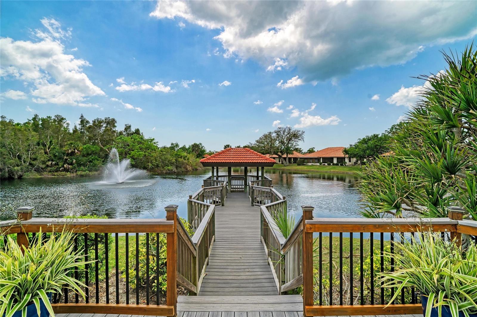 246 LAUREL HOLLOW DR #23, NOKOMIS, FL, 34275