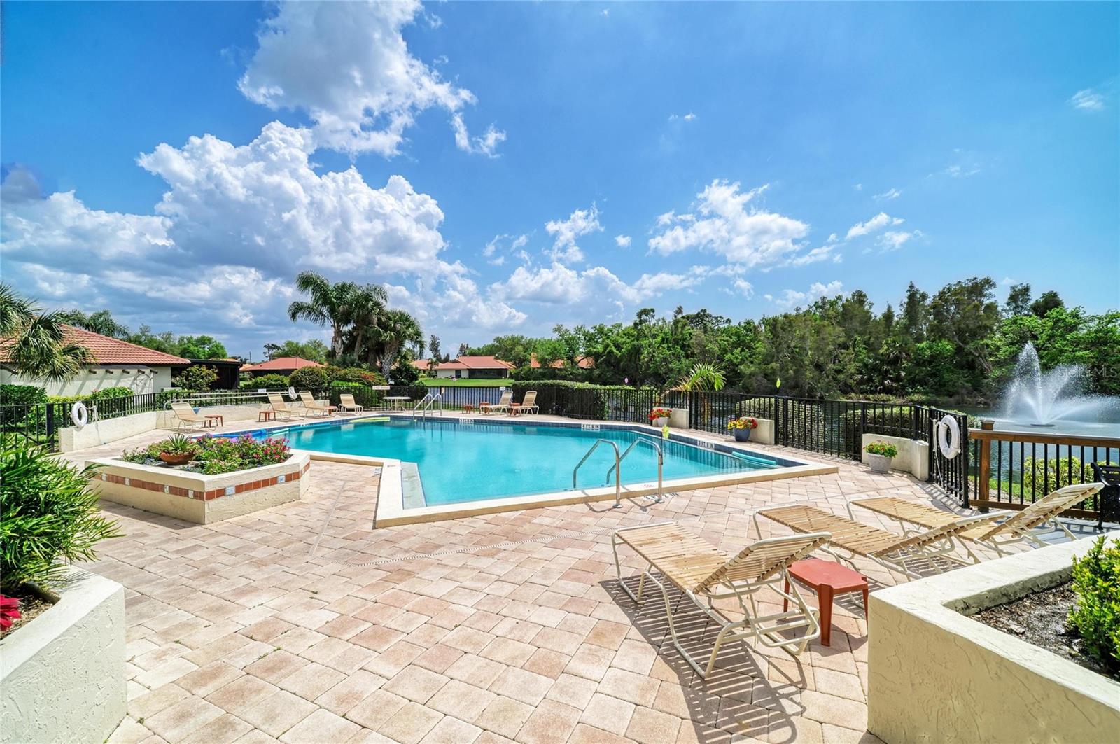 246 LAUREL HOLLOW DR #23, NOKOMIS, FL, 34275