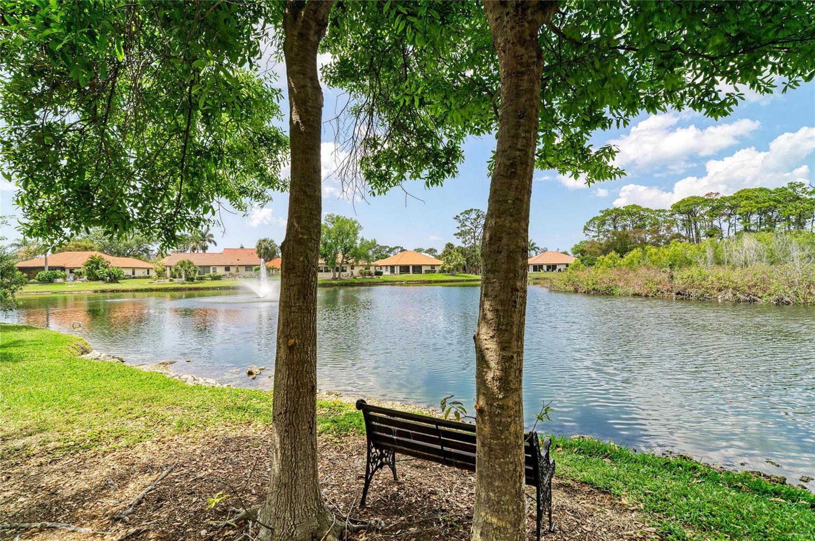 246 LAUREL HOLLOW DR #23, NOKOMIS, FL, 34275