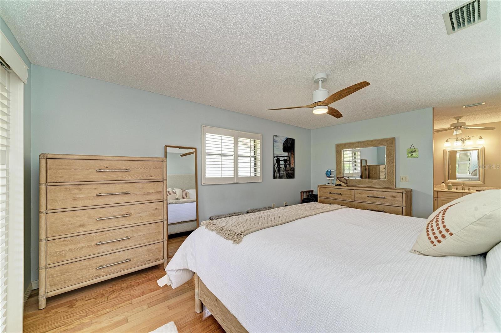 246 LAUREL HOLLOW DR #23, NOKOMIS, FL, 34275