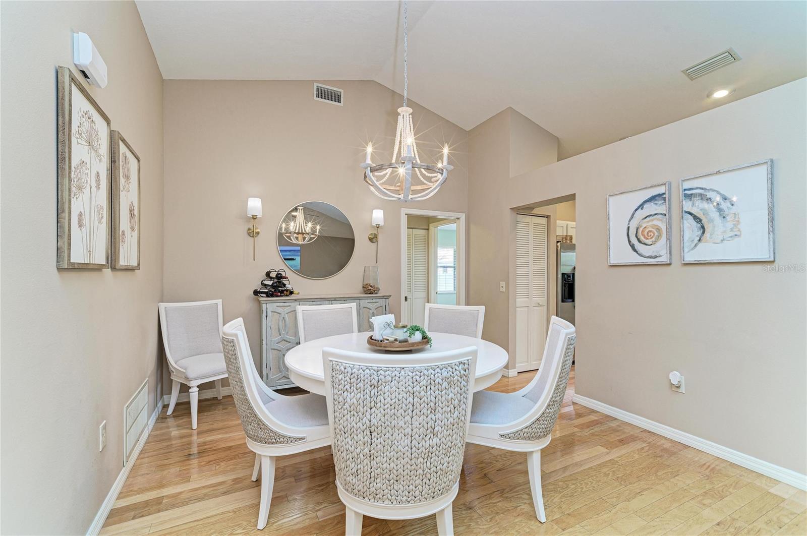 246 LAUREL HOLLOW DR #23, NOKOMIS, FL, 34275