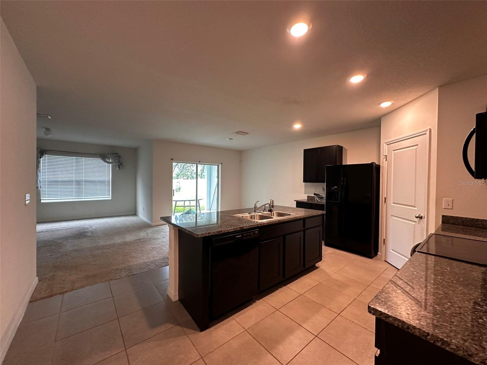 9266 WATOLLA DR, THONOTOSASSA, FL, 33592