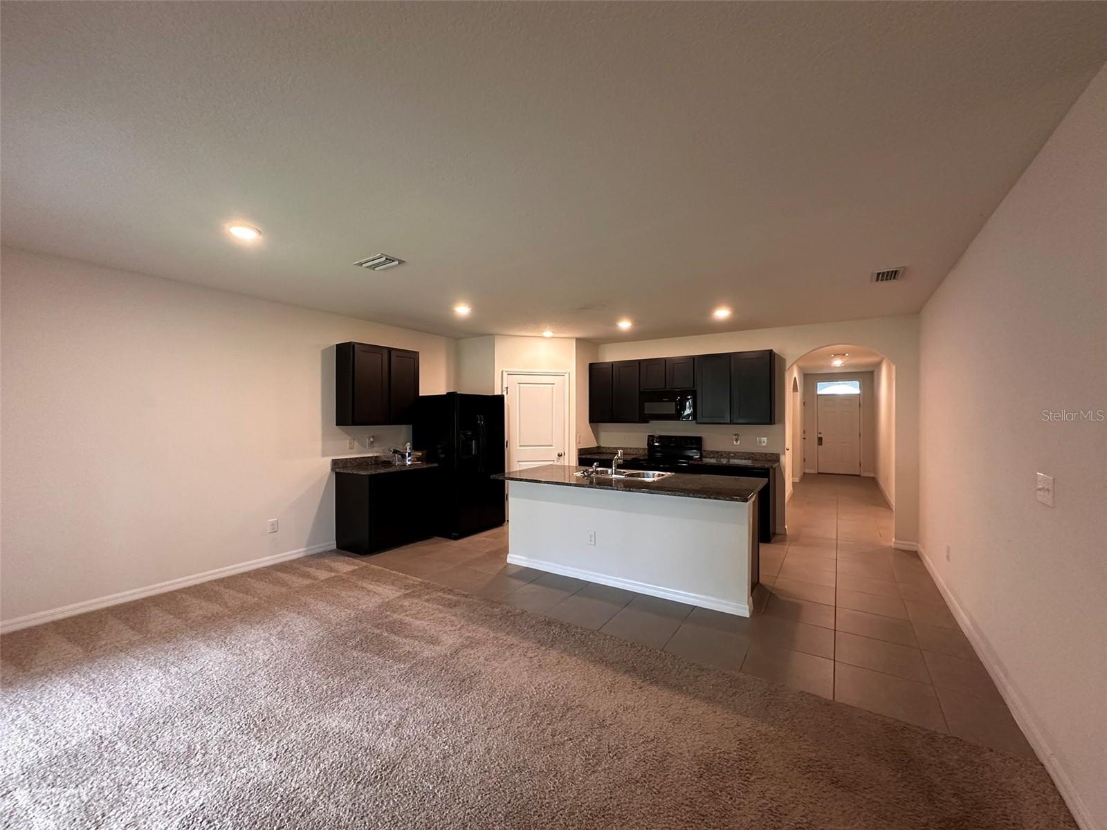 9266 WATOLLA DR, THONOTOSASSA, FL, 33592