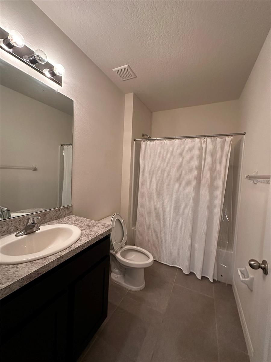 9266 WATOLLA DR, THONOTOSASSA, FL, 33592