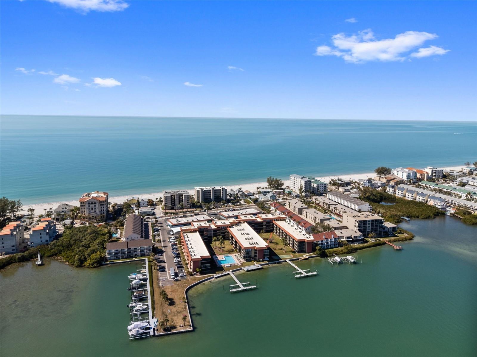 19701 GULF BLVD #423, INDIAN SHORES, FL, 33785