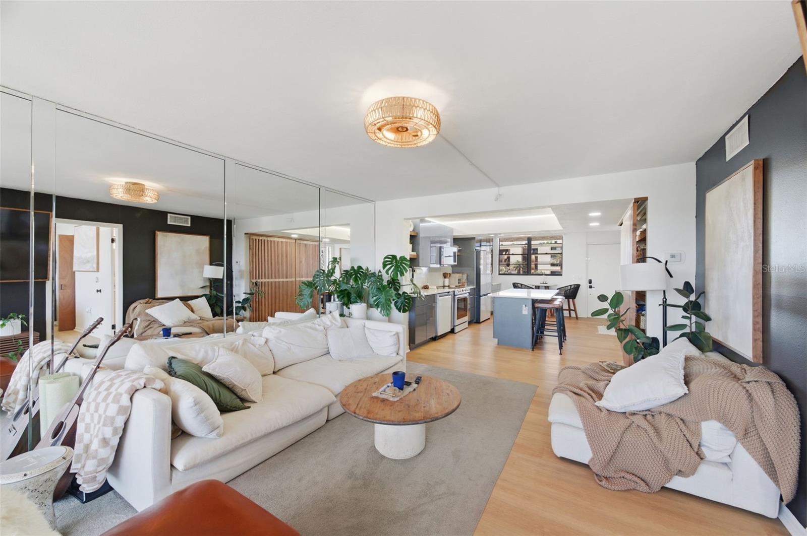19701 GULF BLVD #423, INDIAN SHORES, FL, 33785