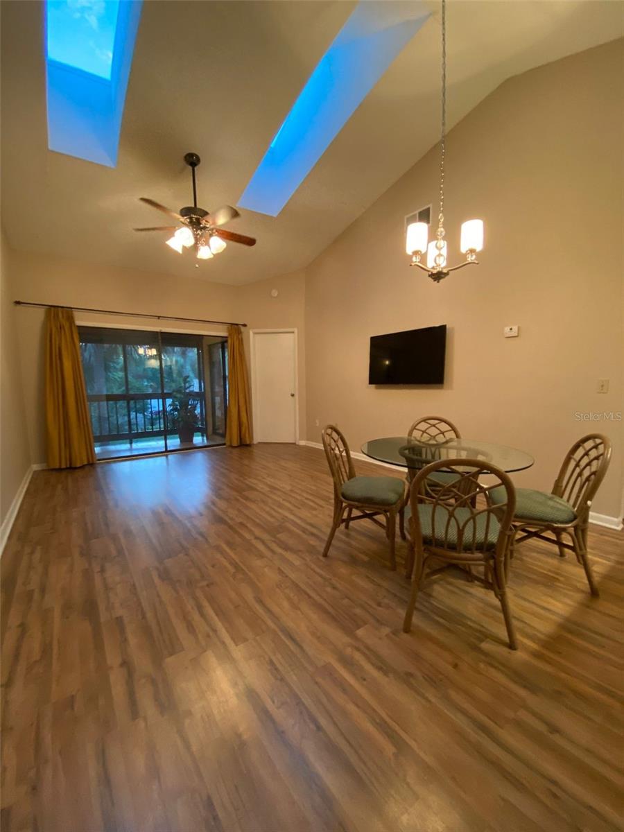 3118 S SEMORAN BLVD #N8, ORLANDO, FL, 32822