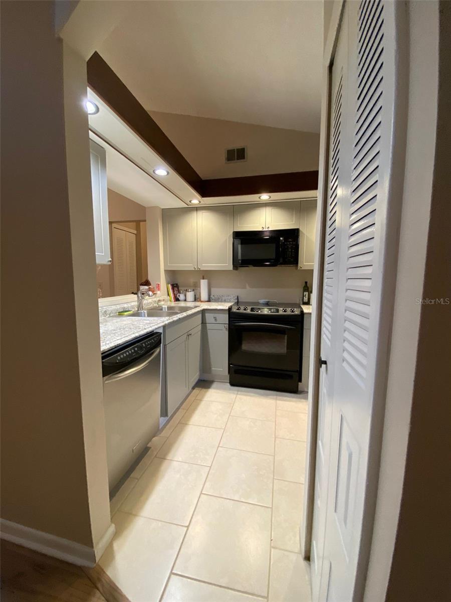 3118 S SEMORAN BLVD #N8, ORLANDO, FL, 32822