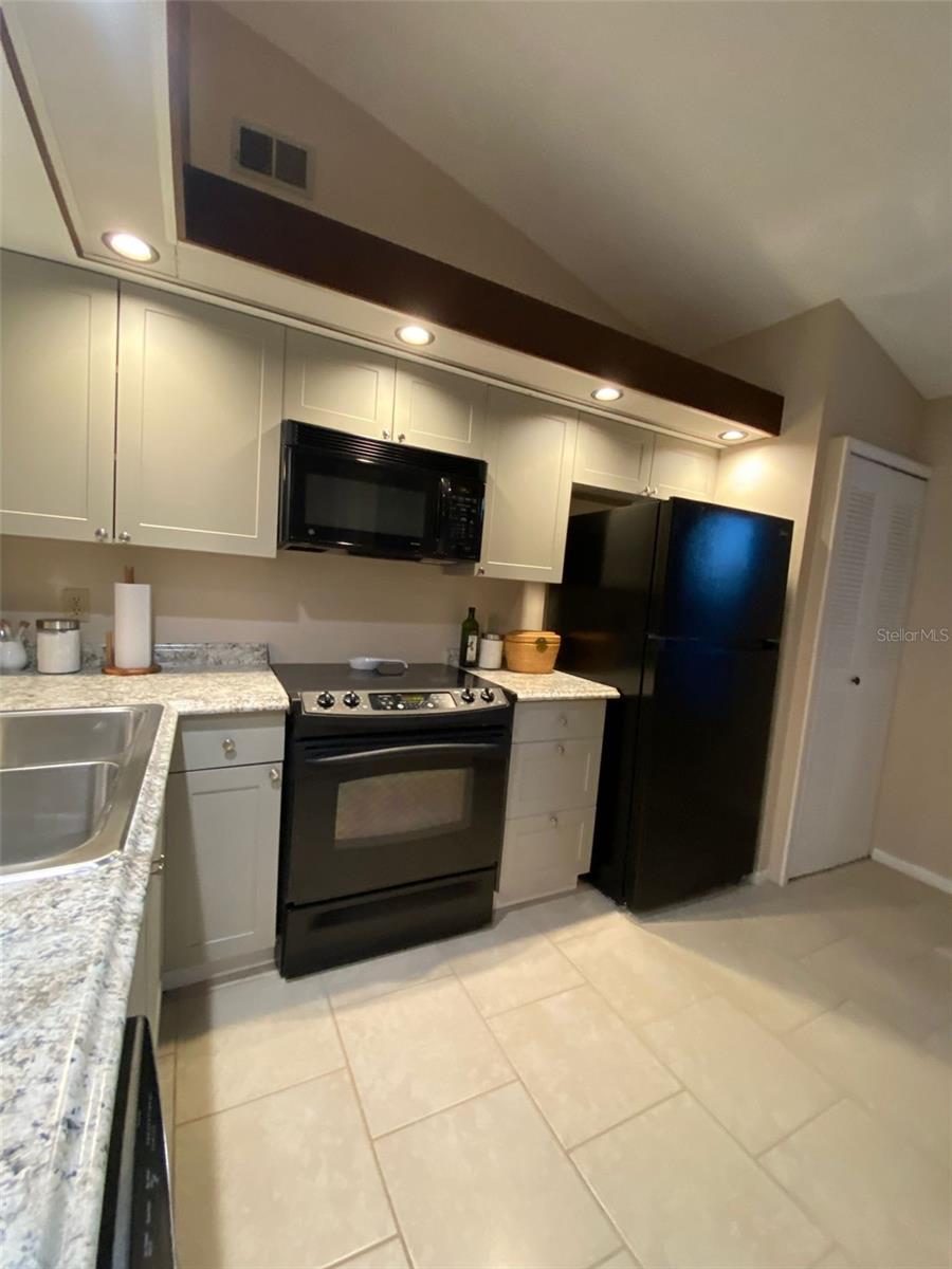 3118 S SEMORAN BLVD #N8, ORLANDO, FL, 32822