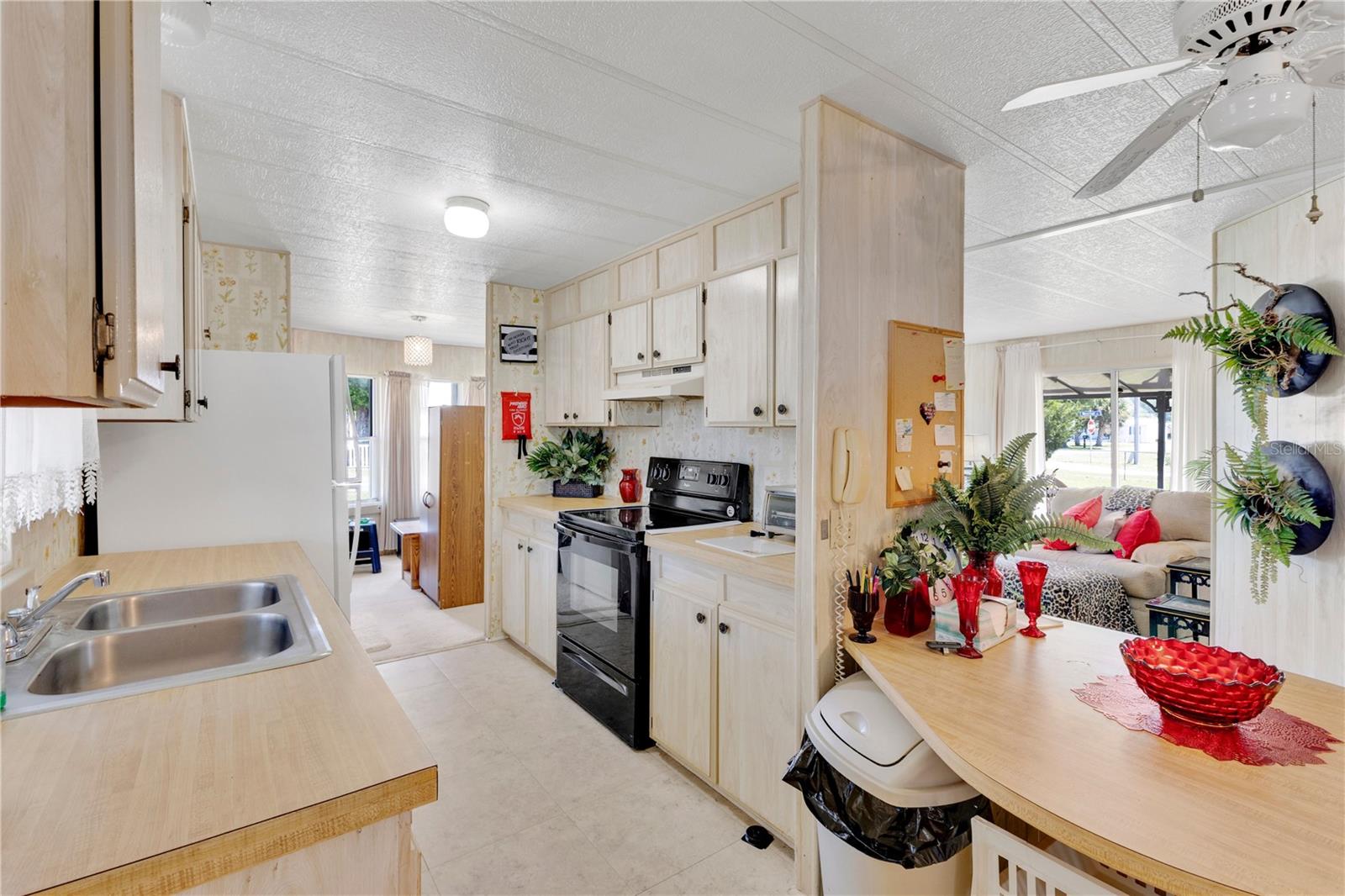 420 WESTFALL DR, KENANSVILLE, FL, 34739