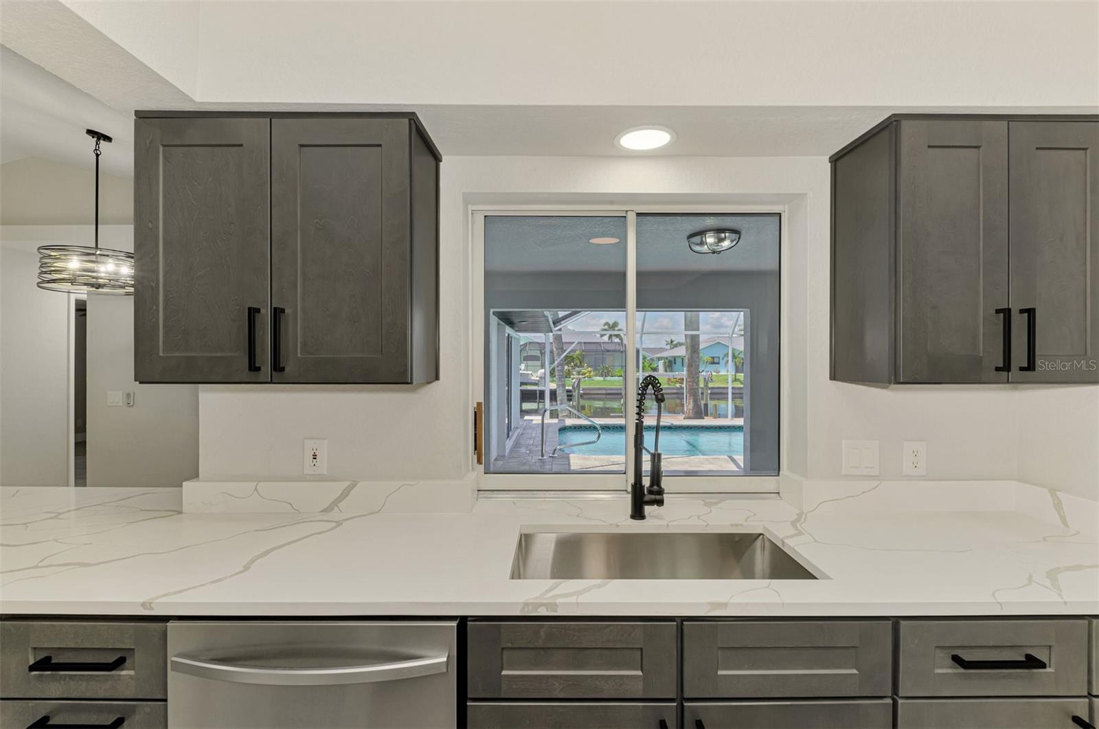 3077 STONE ST, PORT CHARLOTTE, FL, 33981