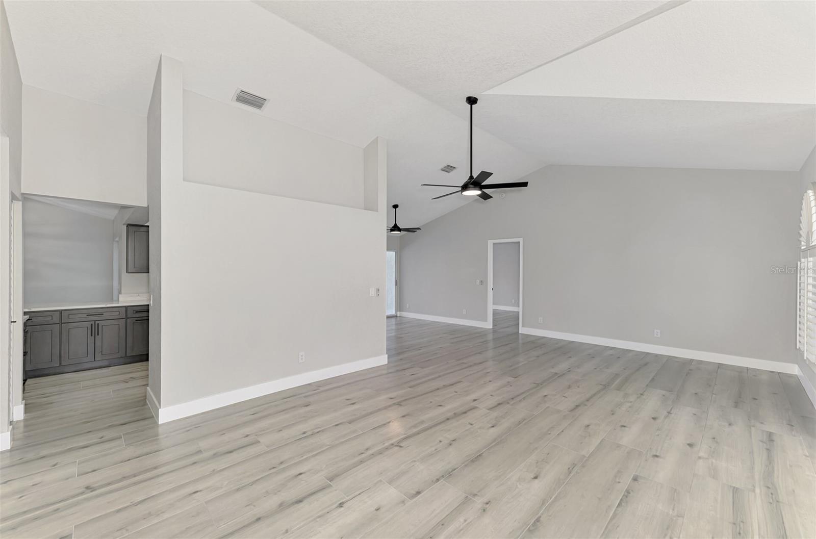 3077 STONE ST, PORT CHARLOTTE, FL, 33981