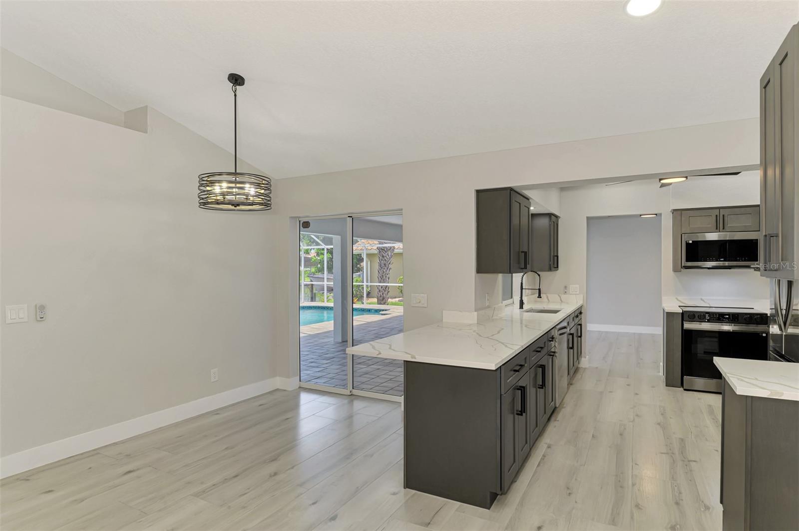 3077 STONE ST, PORT CHARLOTTE, FL, 33981