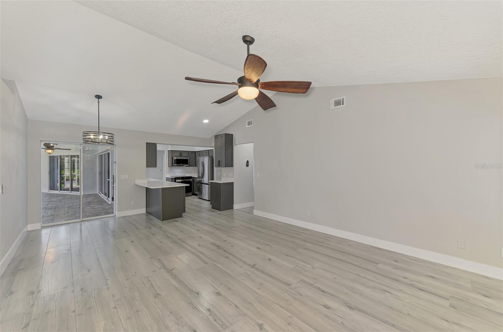 3077 STONE ST, PORT CHARLOTTE, FL, 33981