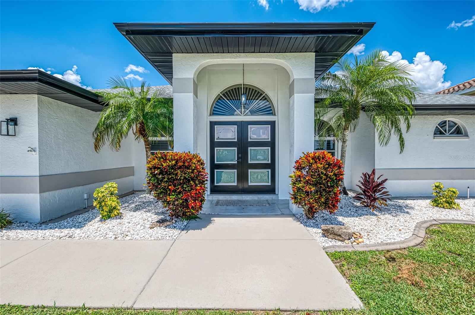 3077 STONE ST, PORT CHARLOTTE, FL, 33981