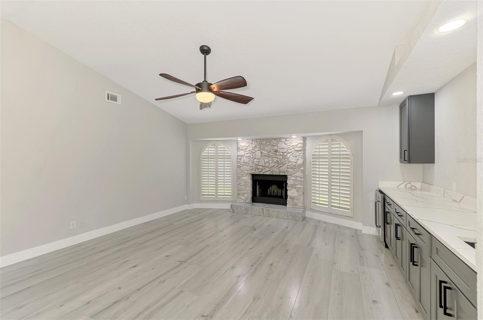 3077 STONE ST, PORT CHARLOTTE, FL, 33981