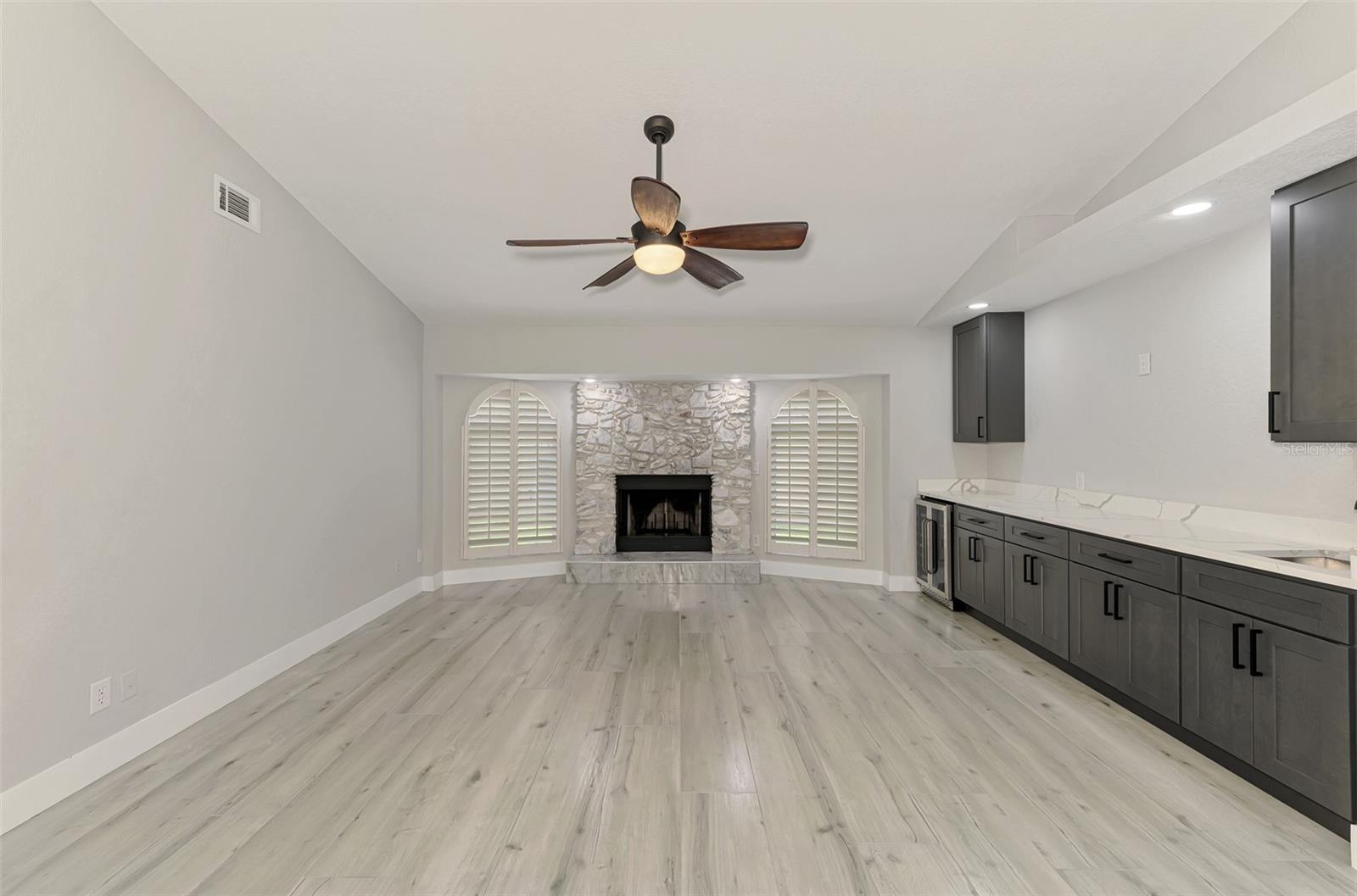 3077 STONE ST, PORT CHARLOTTE, FL, 33981