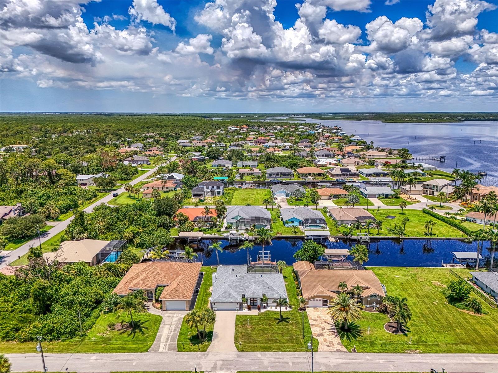 3077 STONE ST, PORT CHARLOTTE, FL, 33981