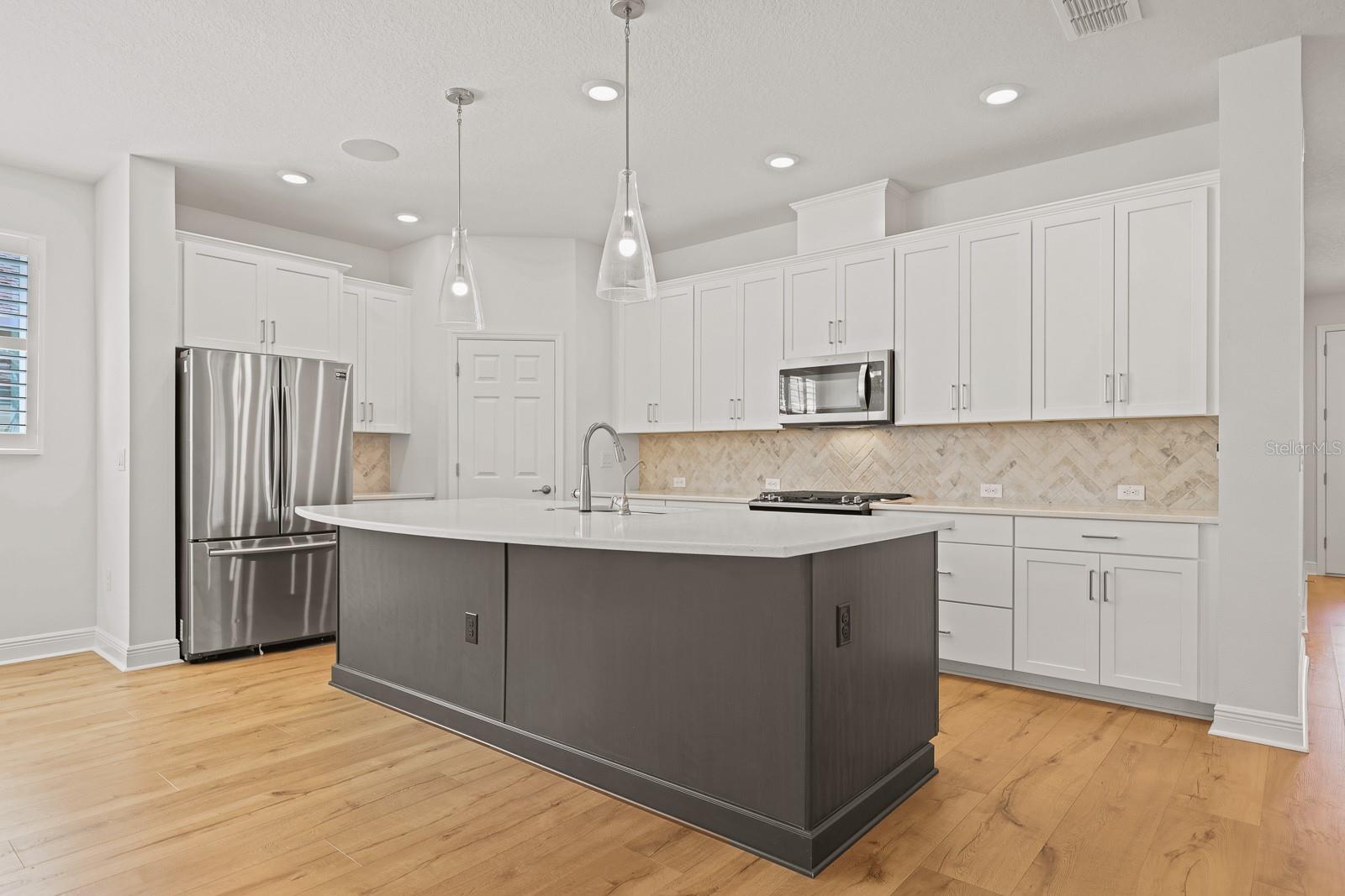13928 NATURES RESERVE DR, LITHIA, FL, 33547