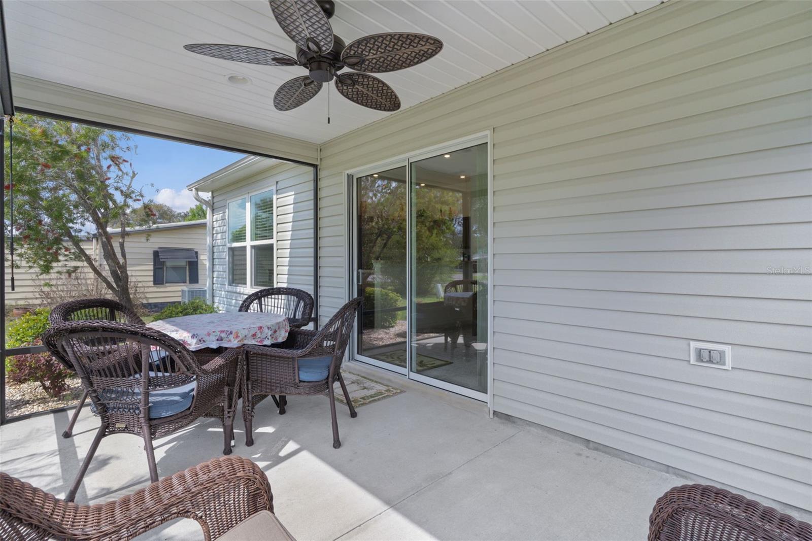 733 JASON DR, LADY LAKE, FL, 32159