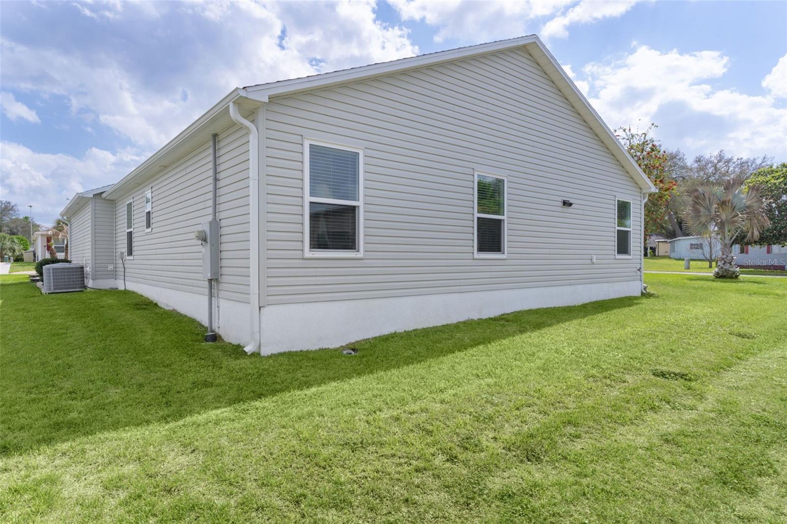 733 JASON DR, LADY LAKE, FL, 32159