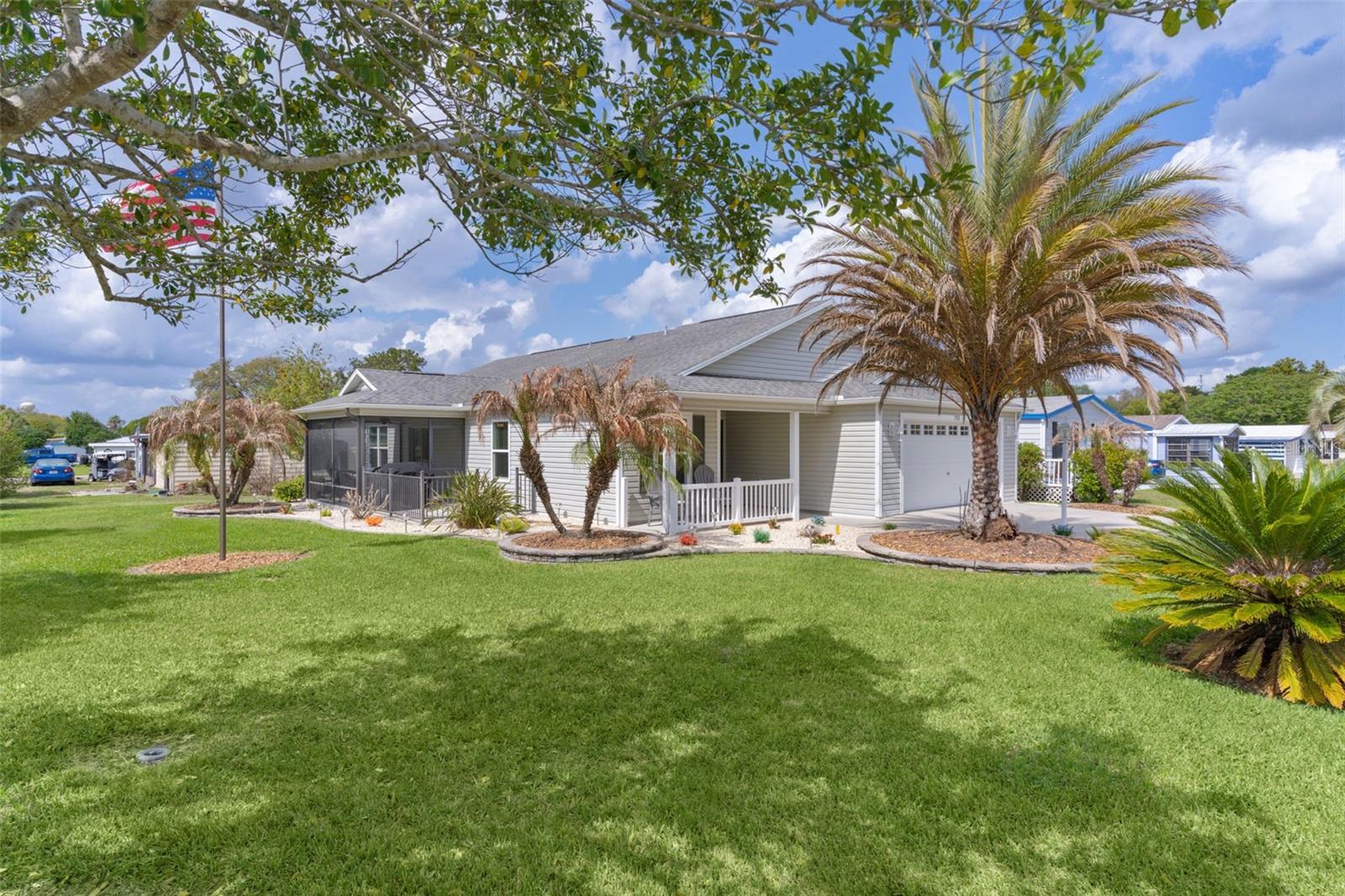 733 JASON DR, LADY LAKE, FL, 32159
