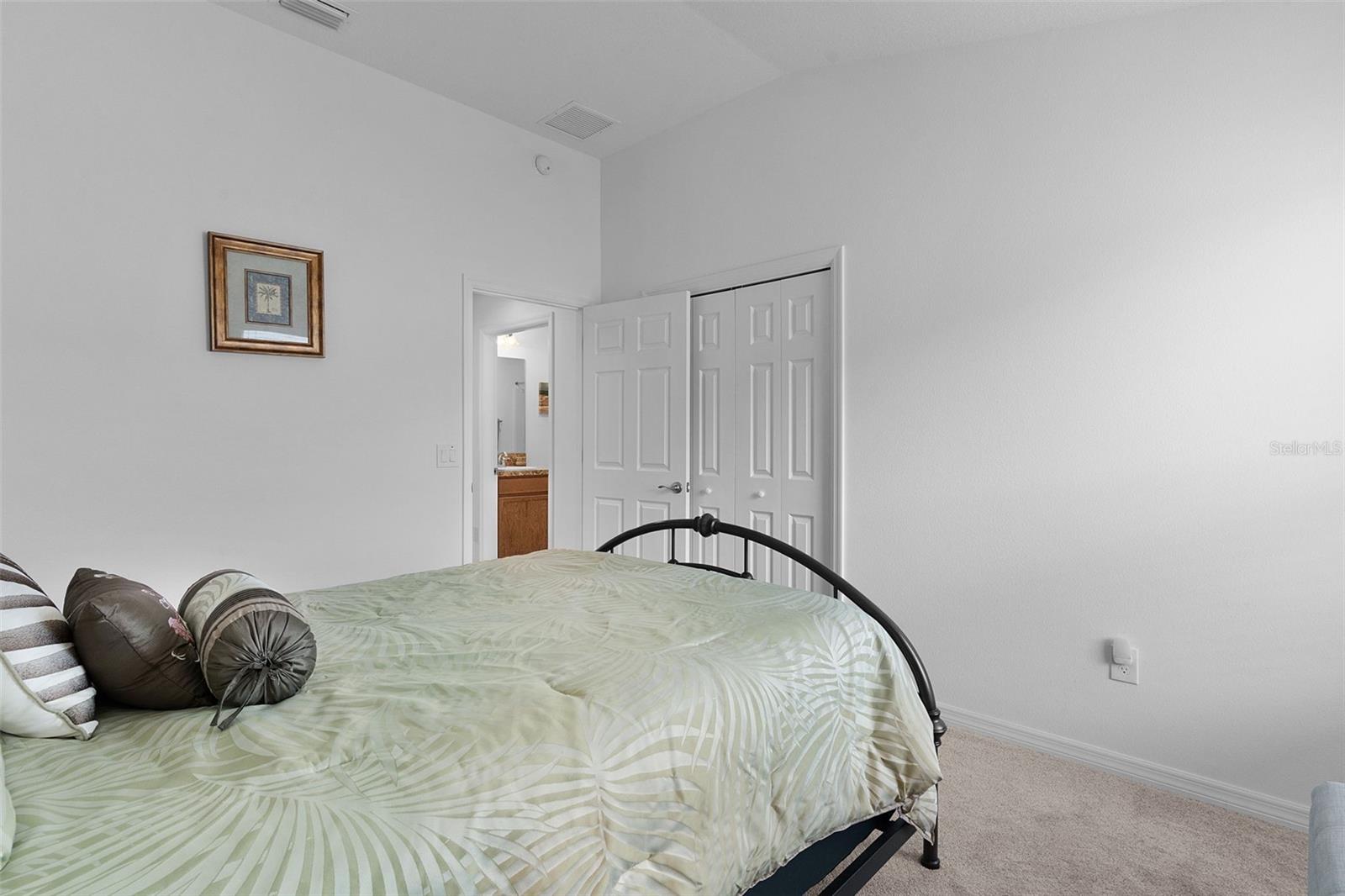 733 JASON DR, LADY LAKE, FL, 32159