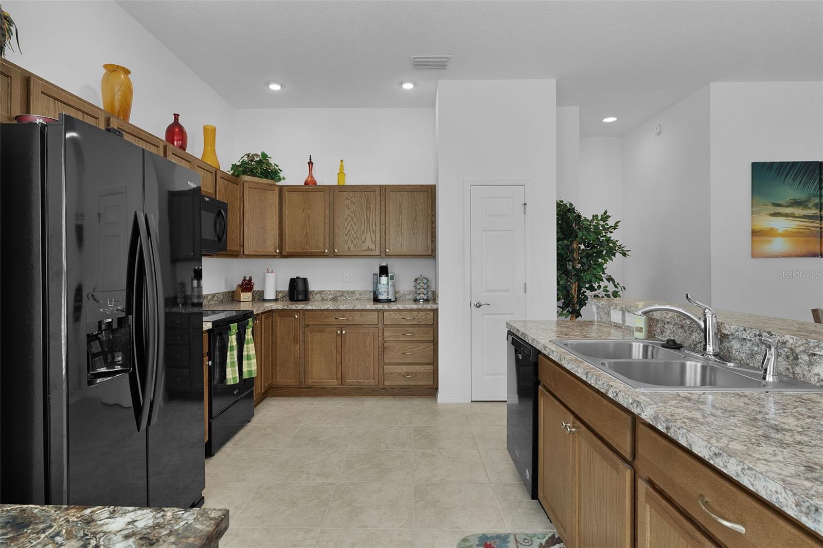 733 JASON DR, LADY LAKE, FL, 32159