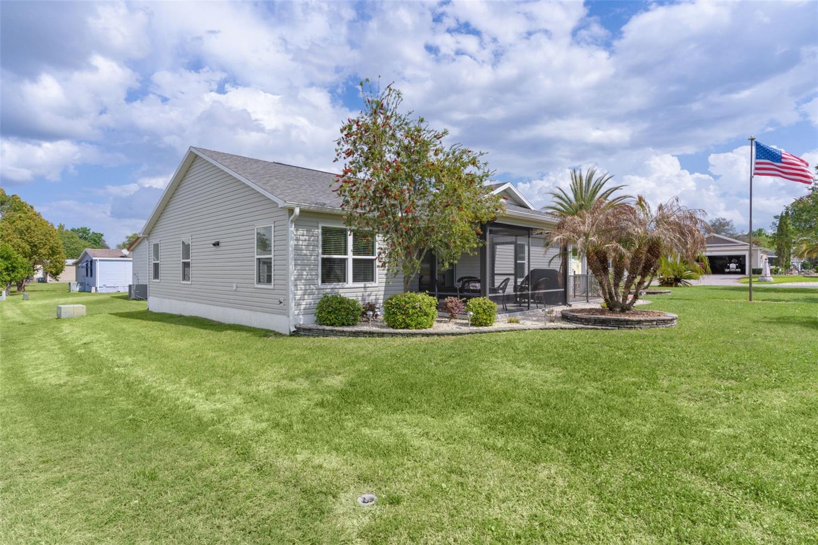 733 JASON DR, LADY LAKE, FL, 32159
