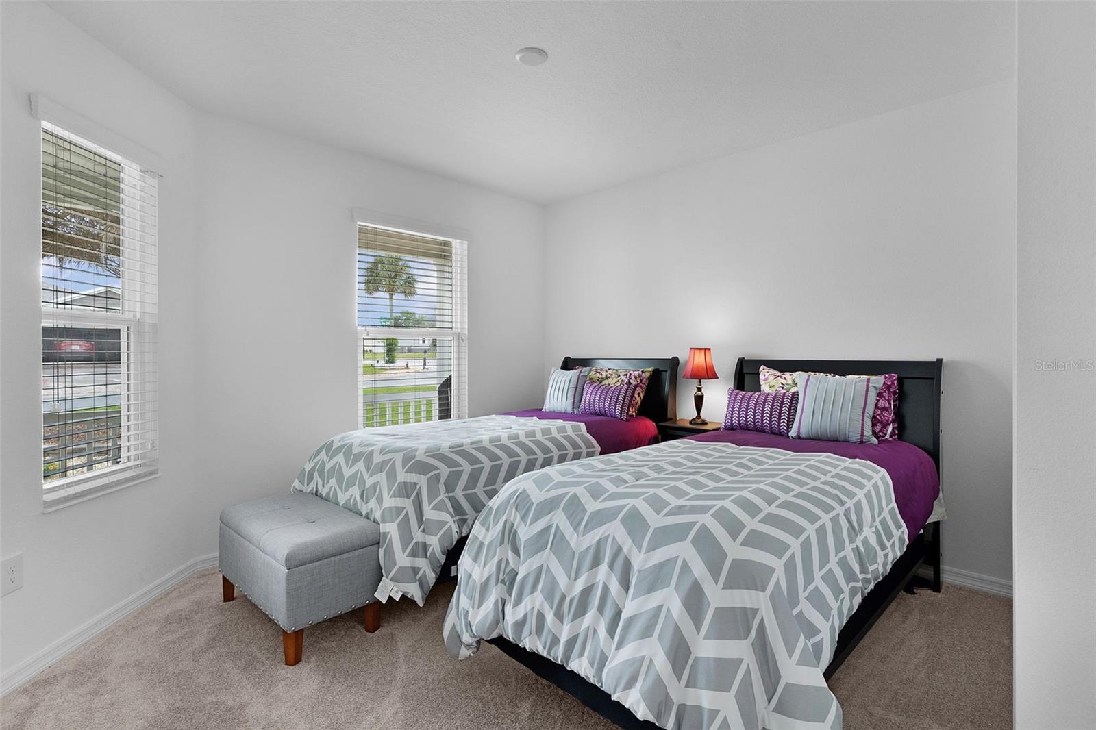 733 JASON DR, LADY LAKE, FL, 32159