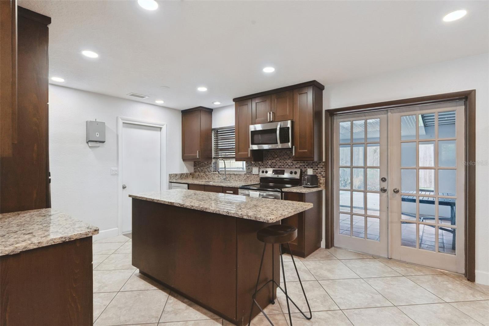 126 SANDALWOOD WAY, LONGWOOD, FL, 32750