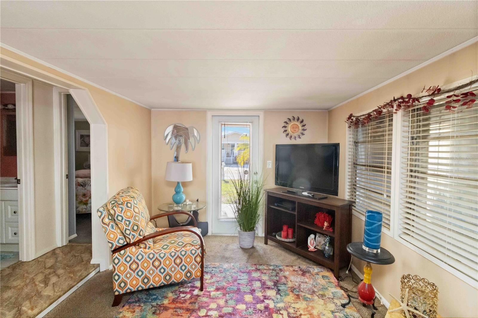5203 W PINE ST N, ST PETERSBURG, FL, 33709