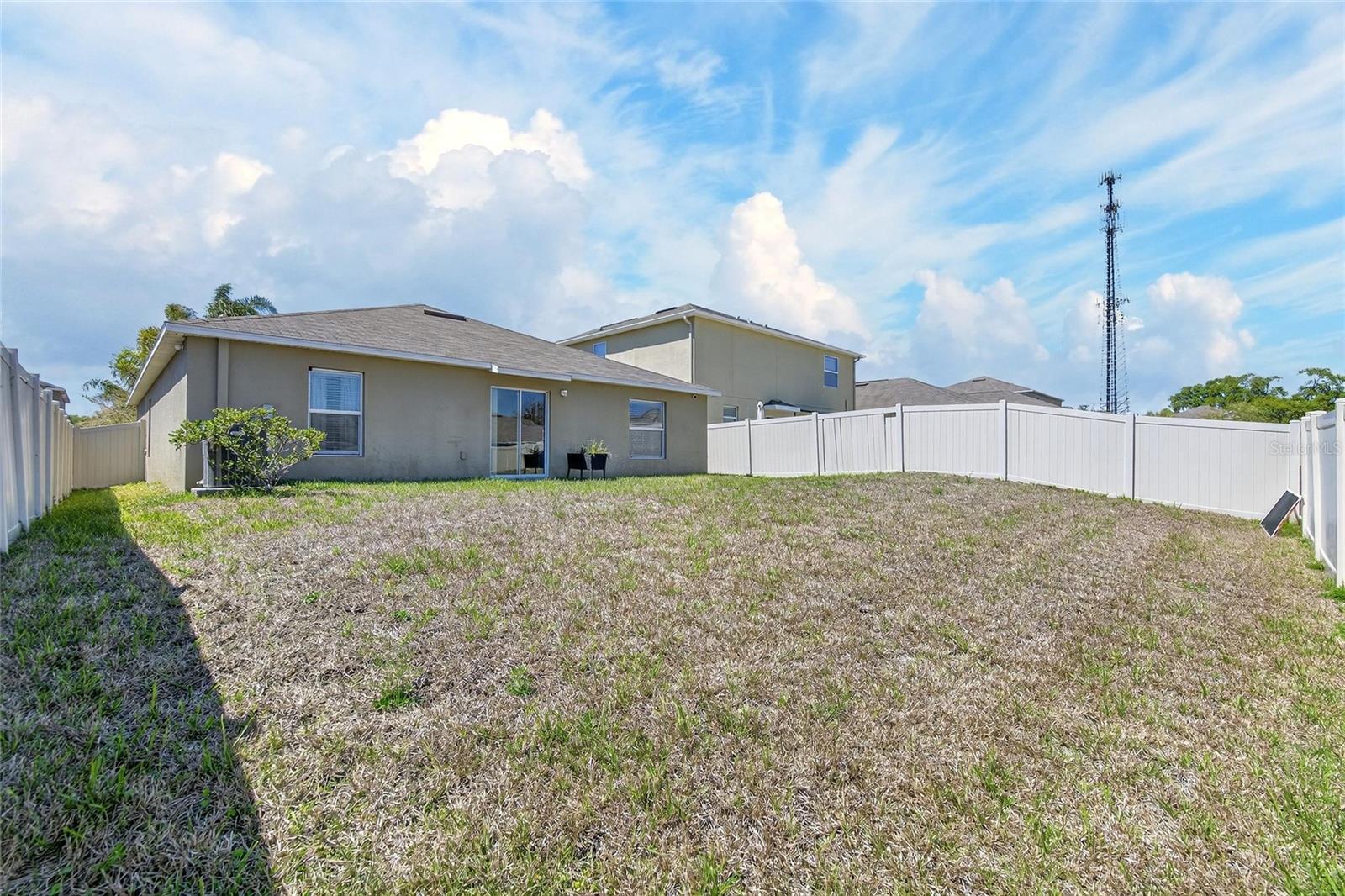 214 ENGLISH CHANNEL PL, DOVER, FL, 33527