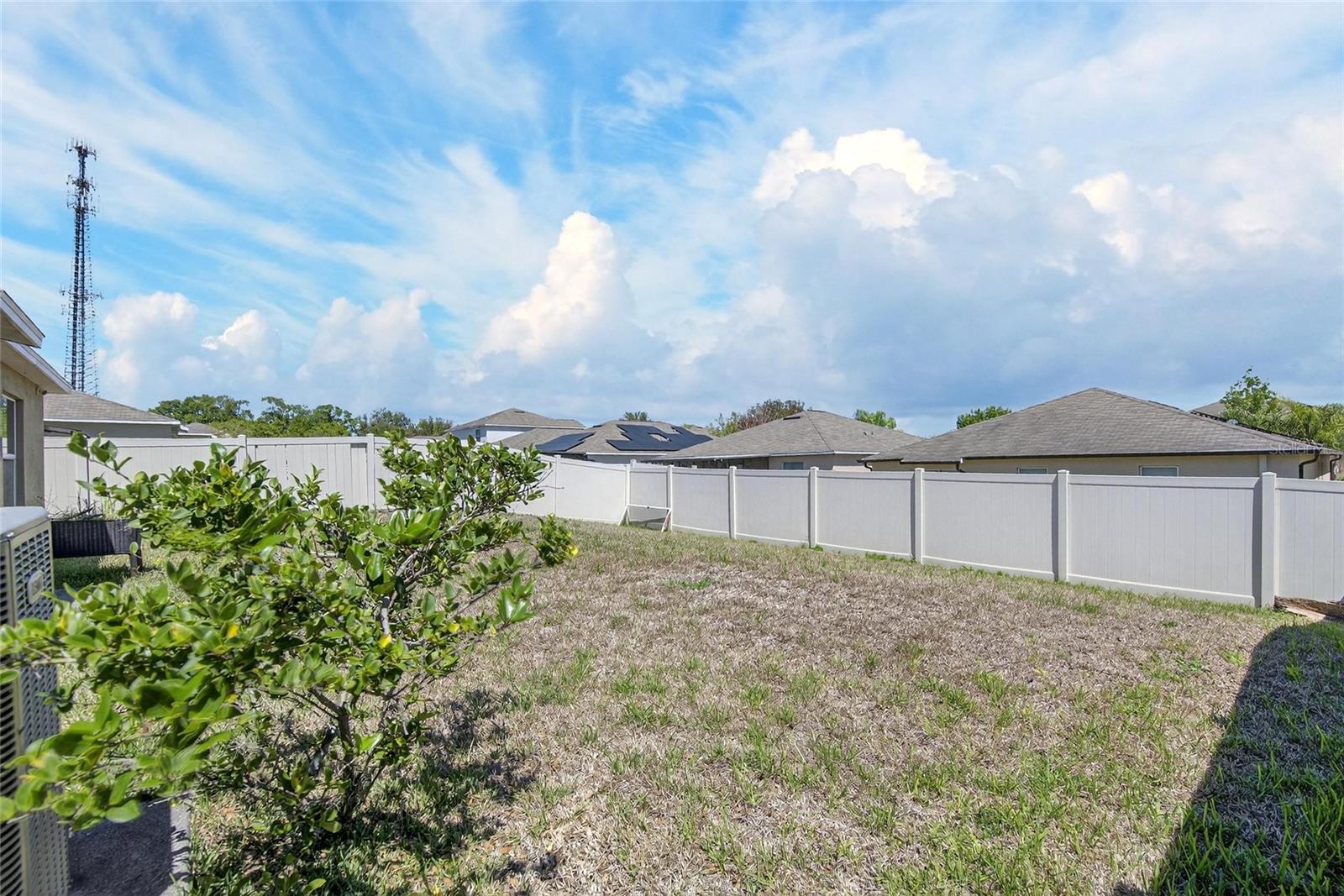 214 ENGLISH CHANNEL PL, DOVER, FL, 33527