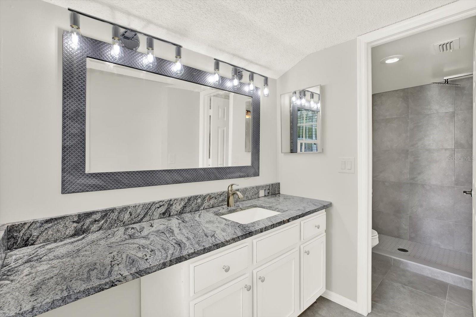 5844 RED CEDAR LN, TAMPA, FL, 33625