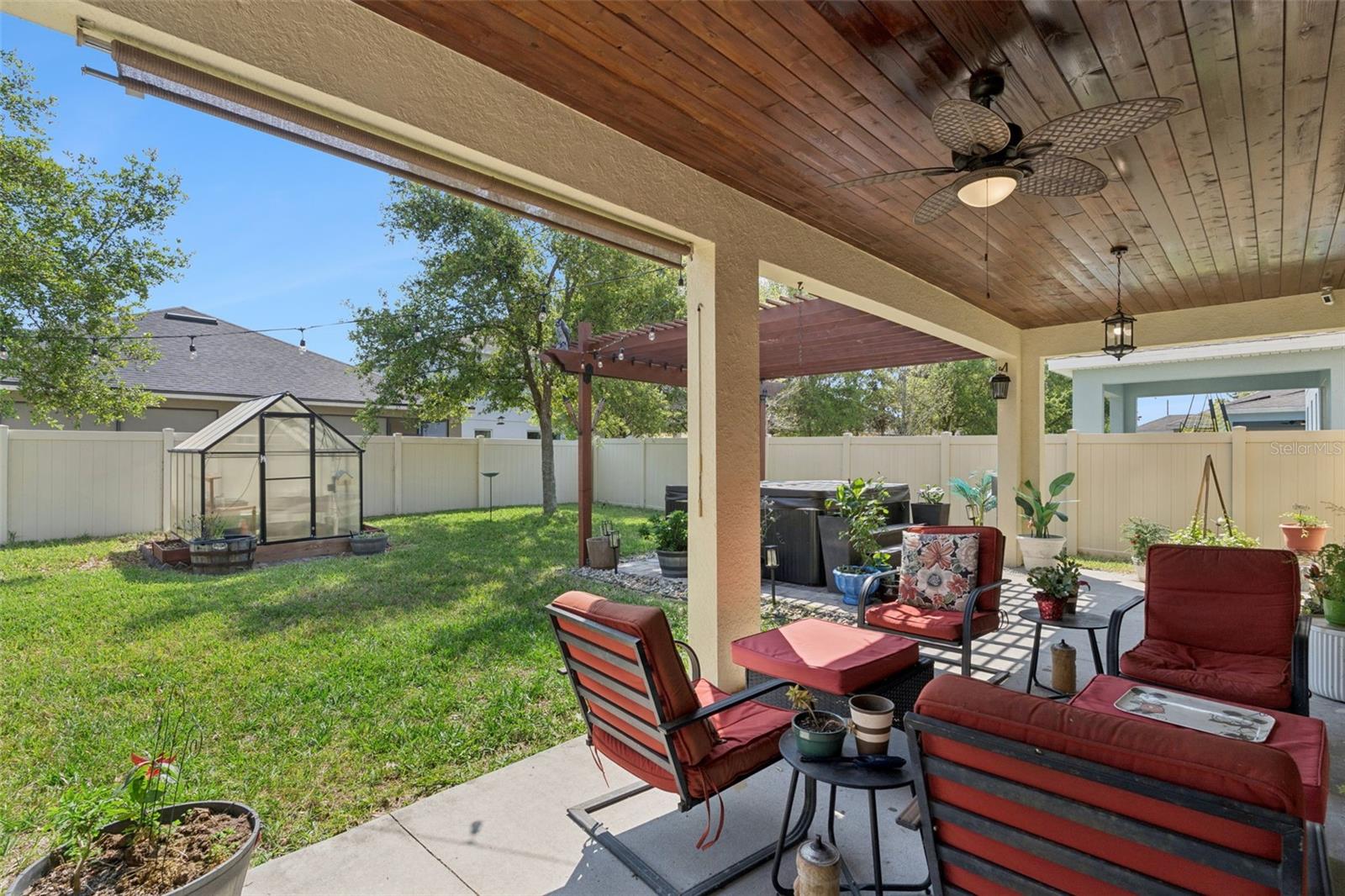 1128 WHITE WATER BAY DR, GROVELAND, FL, 34736