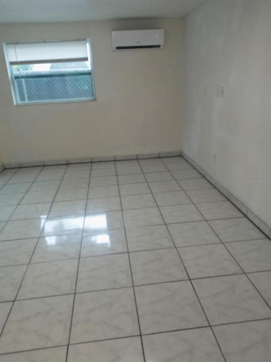 805 22ND AVE W, BRADENTON, FL, 34205